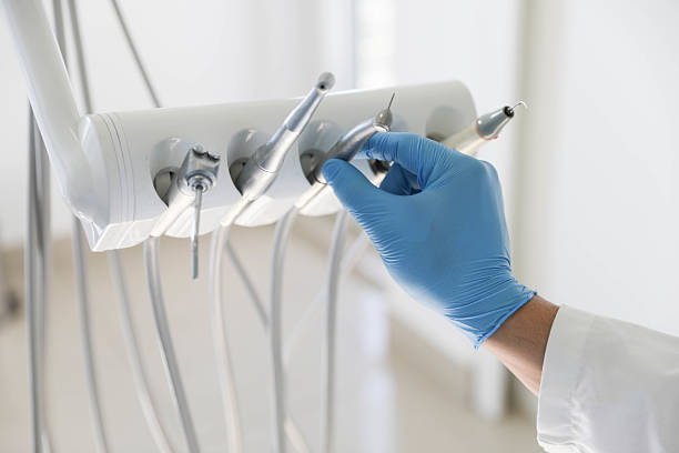 Professional Emergency Dentist technician working in Marlin, TX